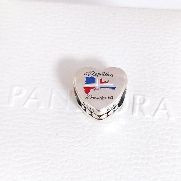 Pandora Dominican Republic Flag Heart Charm Bead S925 Silver with box - Picture 6 of 7